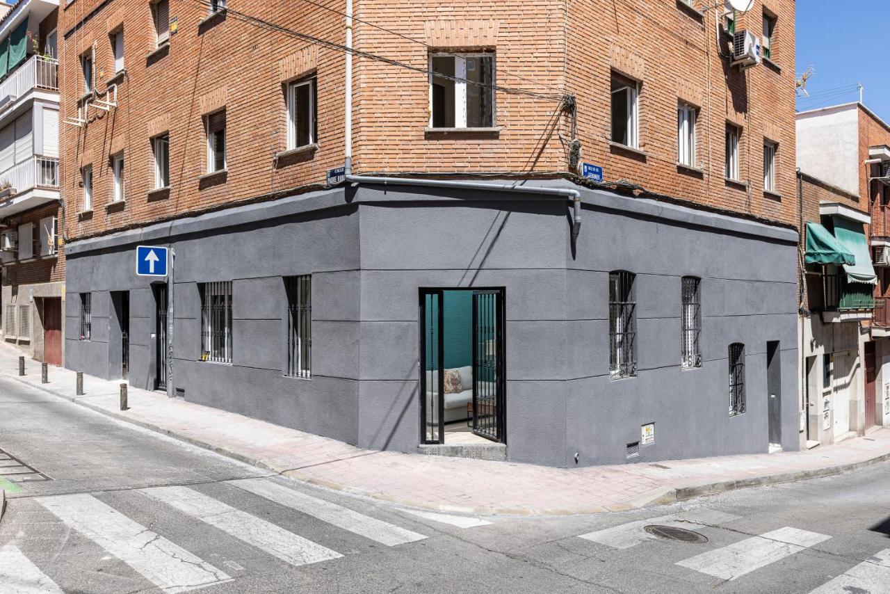 Plaza De Castilla Apartments Мадрид Экстерьер фото
