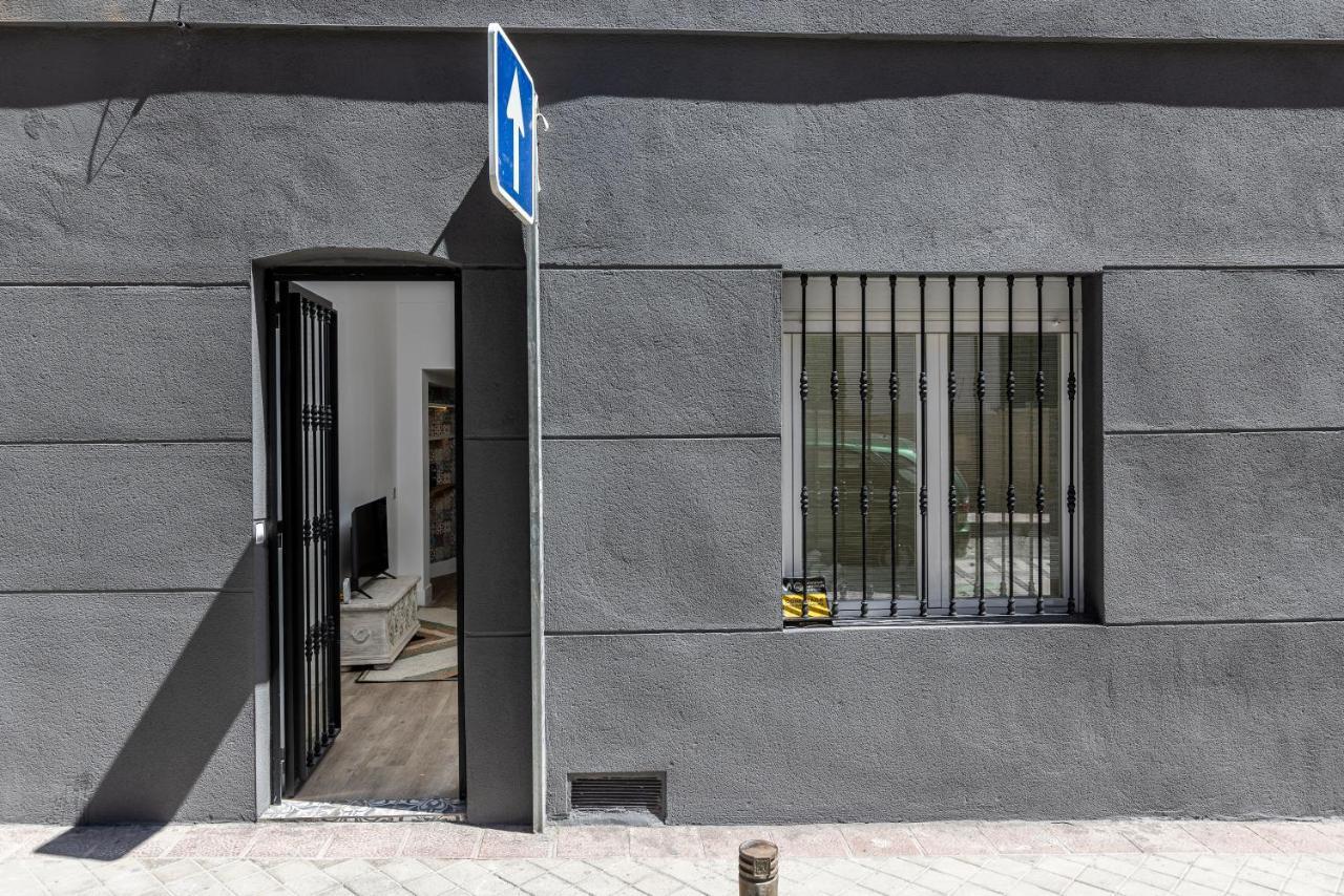 Plaza De Castilla Apartments Мадрид Экстерьер фото