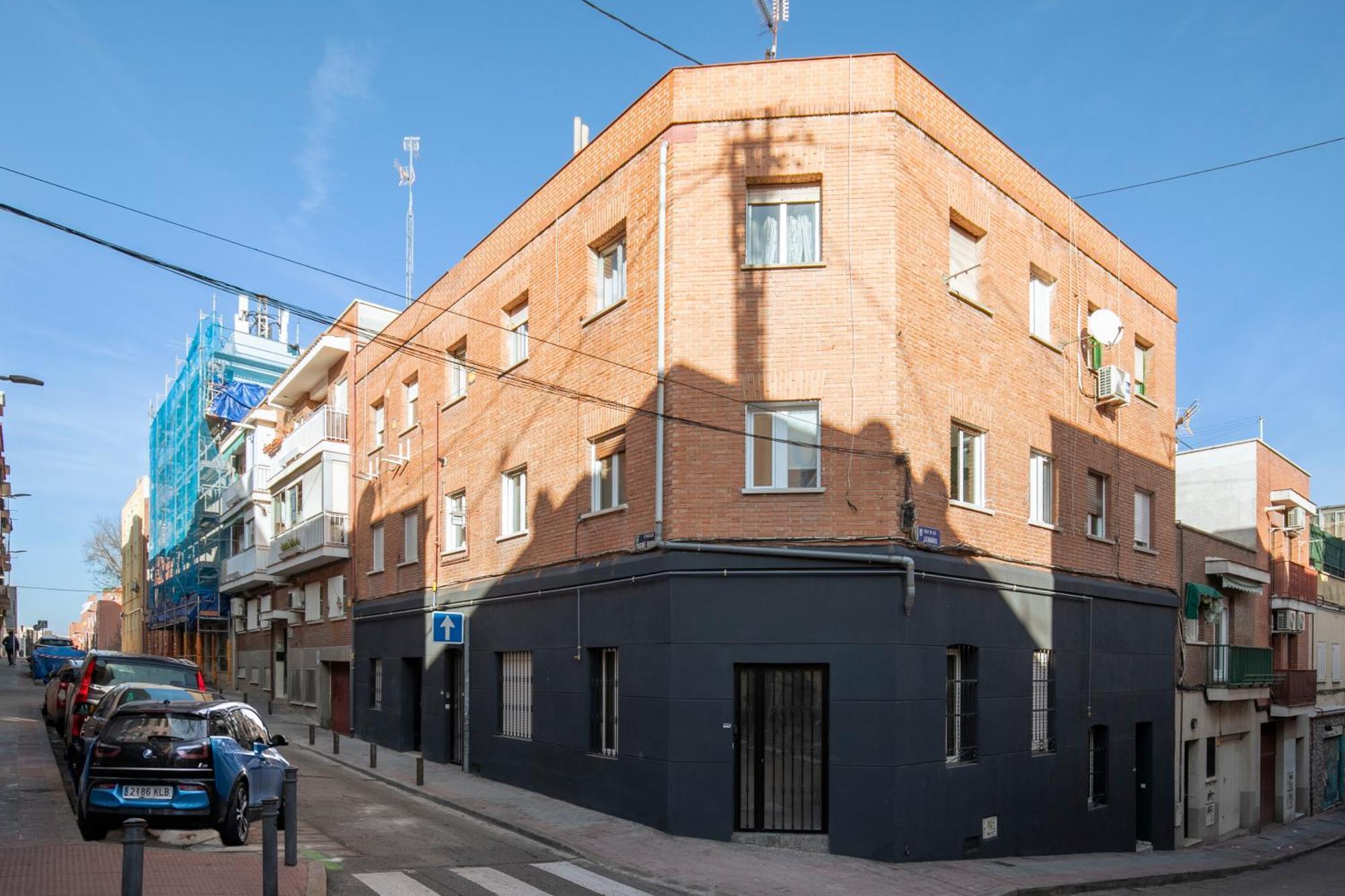 Plaza De Castilla Apartments Мадрид Экстерьер фото